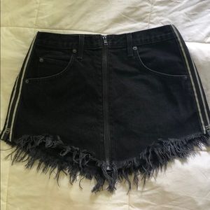 Carmar Black Denim Zipper Skirt